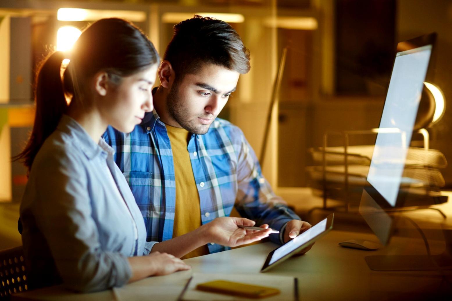 Espace de travail professionnel pour la rédaction de contenu SEO